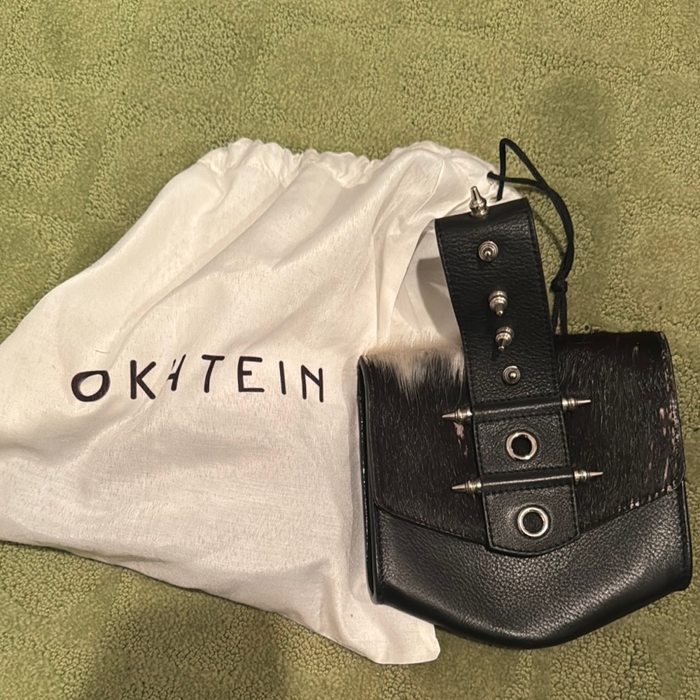 Okhtein Black Leather Crossbody Bag